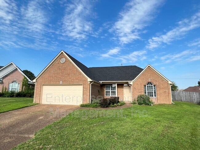 Building Photo - 6384 Meadow Cross Cove