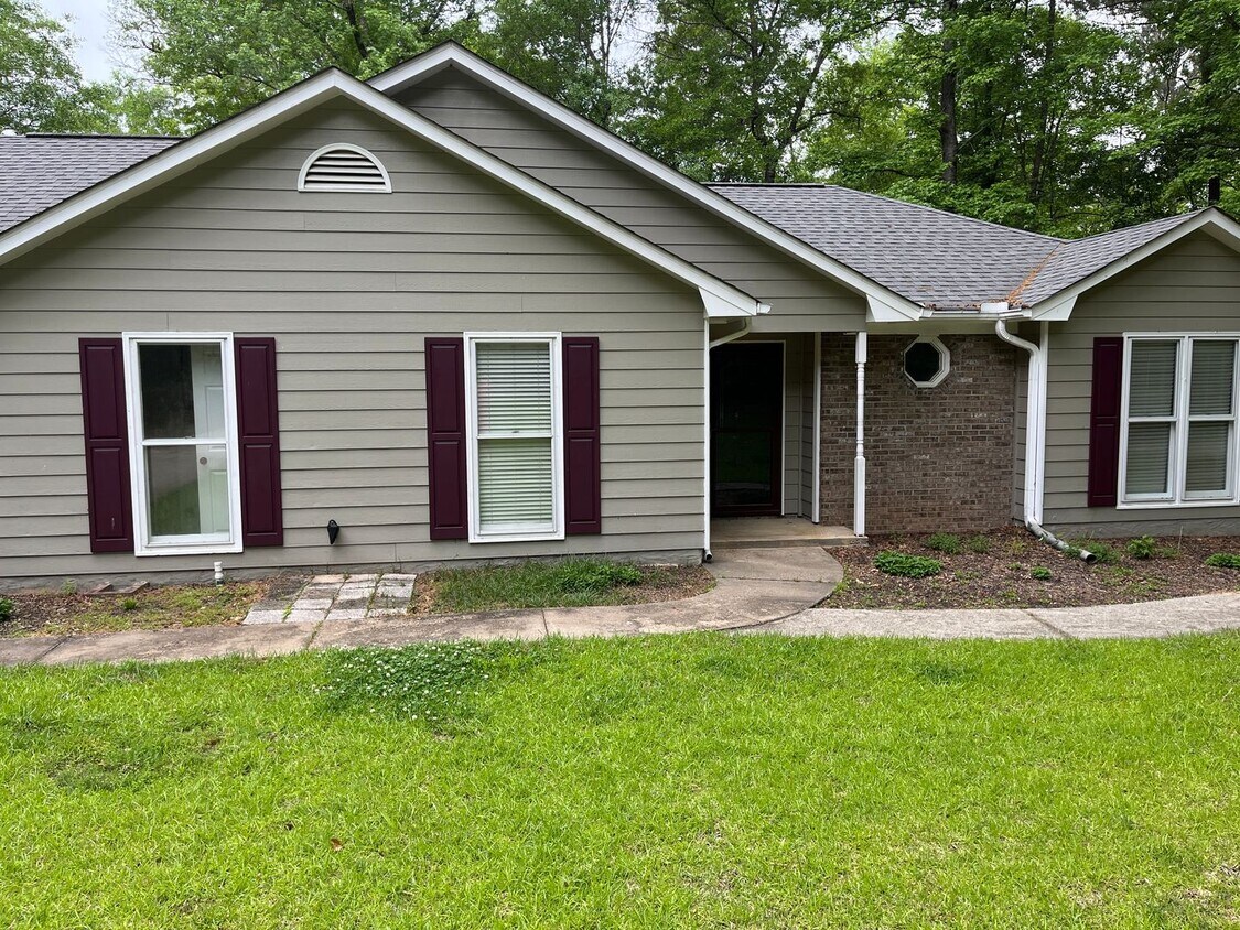 Primary Photo - Looking for Land and an Amazing Home