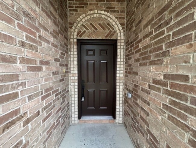 Building Photo - Escondido Subdivision