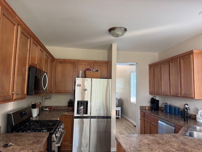 Building Photo - 25408 Cove Ct