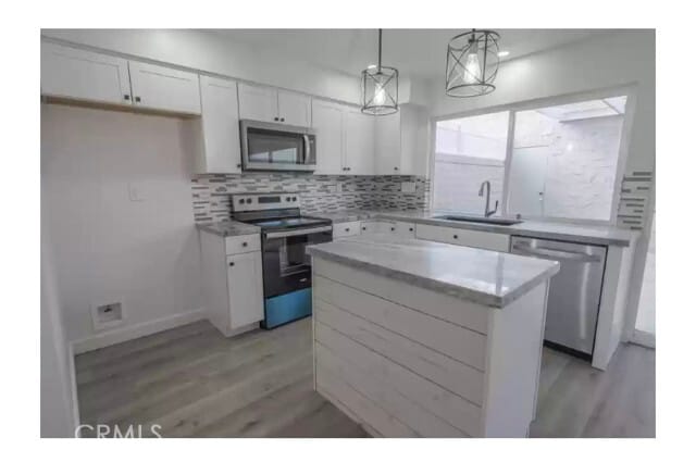 Building Photo - 24219 La Glorita Cir