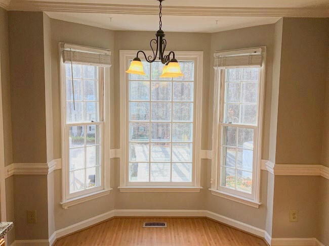 Building Photo - Available Mid-May - Beautiful 2 Bed 2 Ba Townhome in an Amazing West-Raleigh Location!