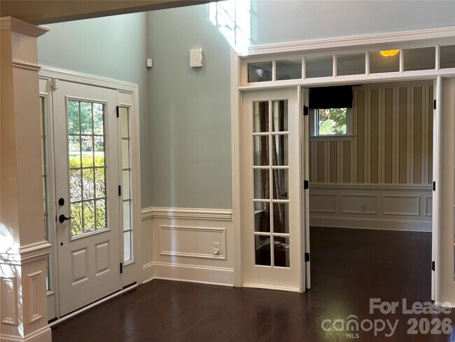 Building Photo - 8811 Tamarron Dr