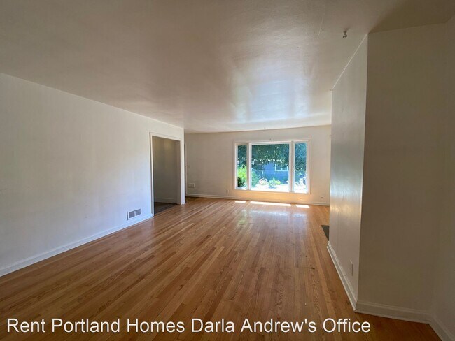 Building Photo - 3 br, 1 bath House - 843 N Alberta Street