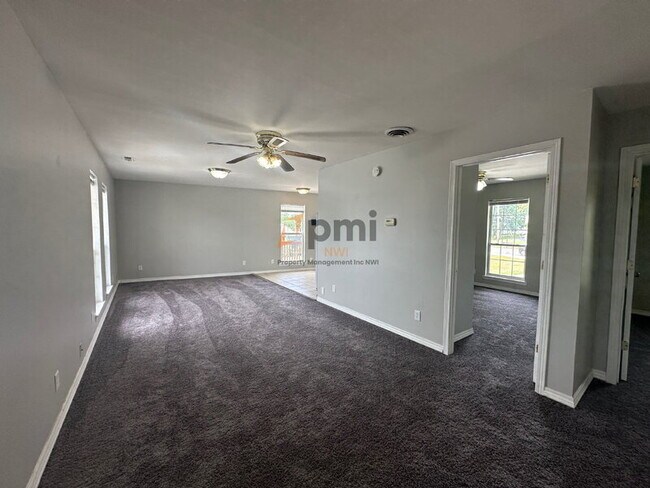 Foto del edificio - 12910 S Cline Ave