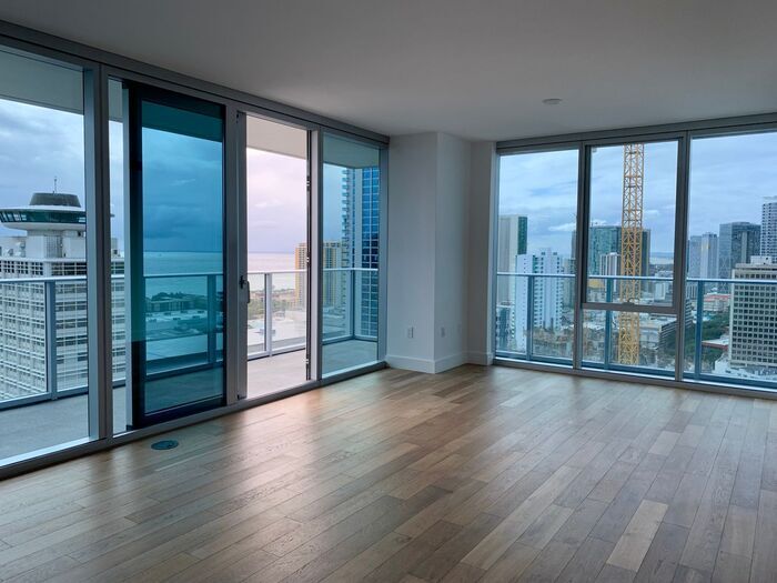 Foto principal - Azure Ala Moana: Brand New 2 Bed, 2 Bath, ...