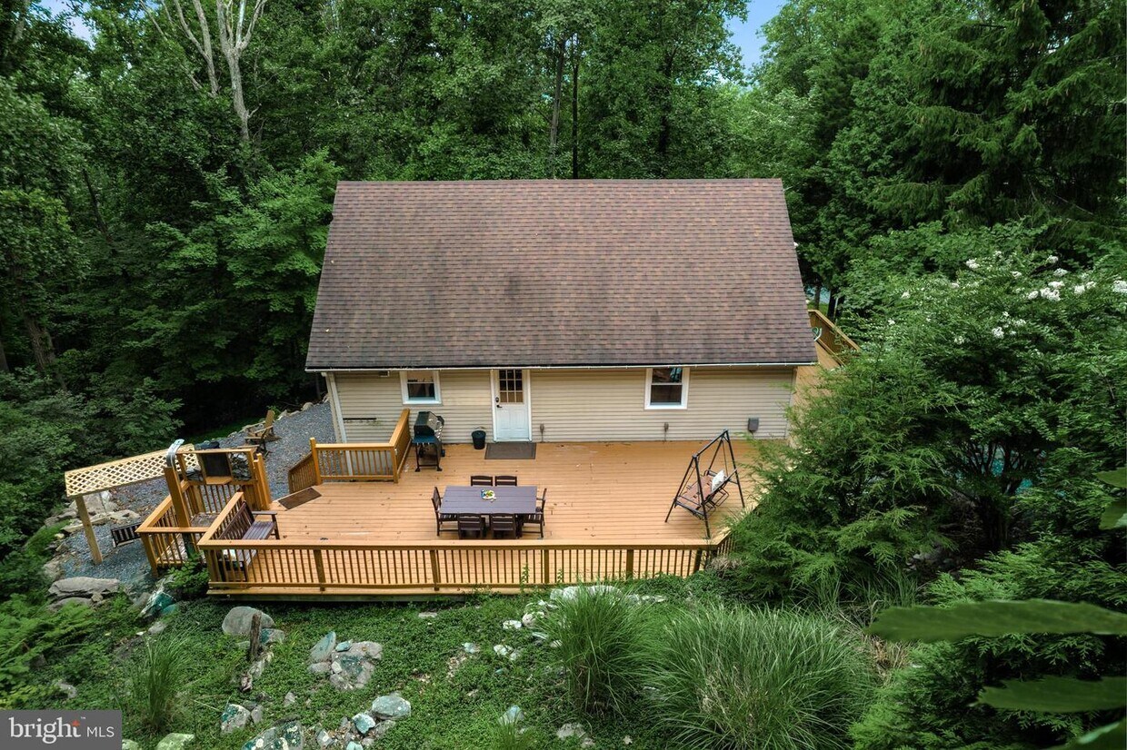 Primary Photo - 950 Wild Turkey Rd