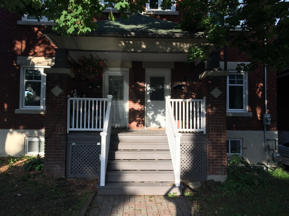 Photo principale - 69 Ross Av
