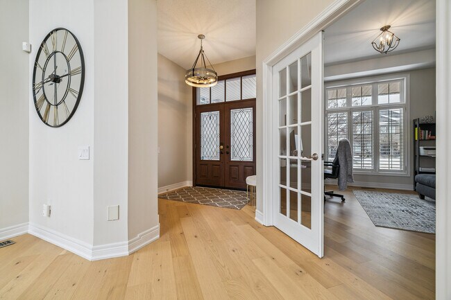 Building Photo - 2509 Armour Crescent