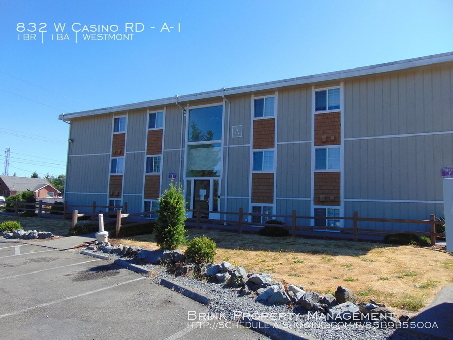 Primary Photo - 832 W Casino Rd