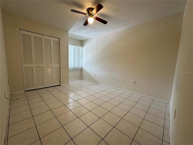 Foto del edificio - 7205 Curtiss Ave