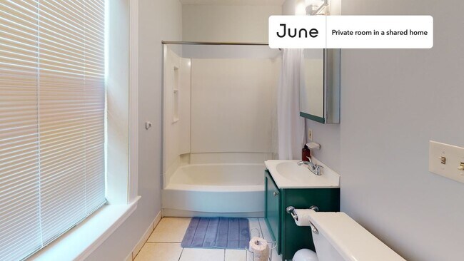 Foto del edificio - Room in Shared 4 bed/2 bath home in Allston