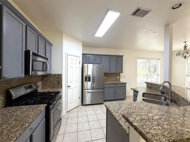 Foto del edificio - 1523 Bradbury Ln
