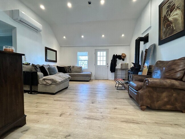 Foto del edificio - 515 S Meridian Rd