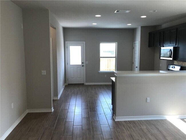 Building Photo - 1308 Hazleton Cove