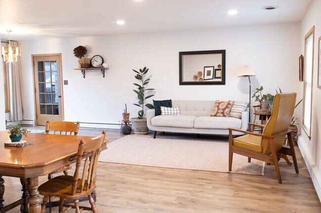 Foto del edificio - 307 7th Ave SE