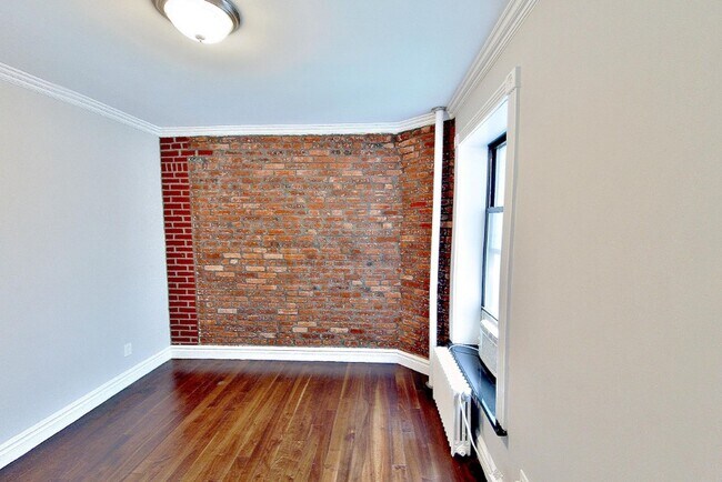 Foto del edificio - 340 E 18th St