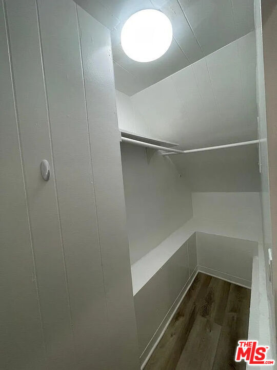 Building Photo - 120 Hurricane St