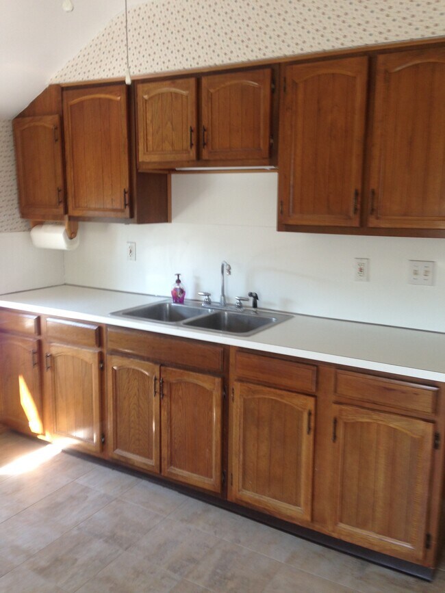Eat in Kitchen , Cabinets are in the process of being updated. - 22 1/2 Rena St