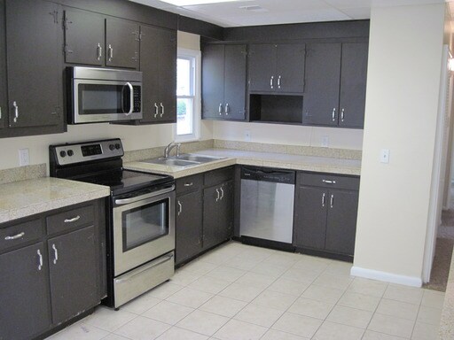 Building Photo - 1311 Sparrow Rd
