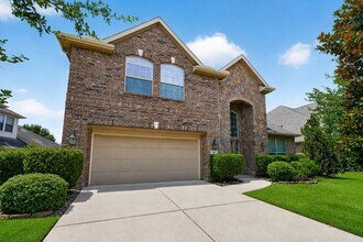 Building Photo - 50 Vershire Cir
