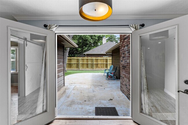 Foto del edificio - 112 April Wind Dr E