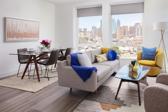 Photo - Lincoln Square Apartments