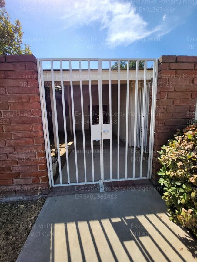 Foto del edificio - 3 Bedroom 2 Bath Great Location