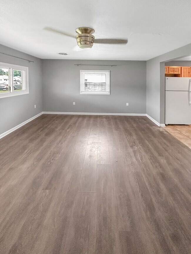 Foto del edificio - Welcome to this charming 2-bedroom, 1-bath...