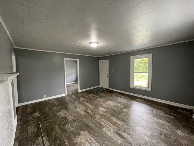 Building Photo - 404 Cherry St