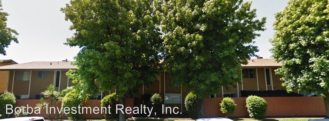 Primary Photo - 711 E Noble Ave