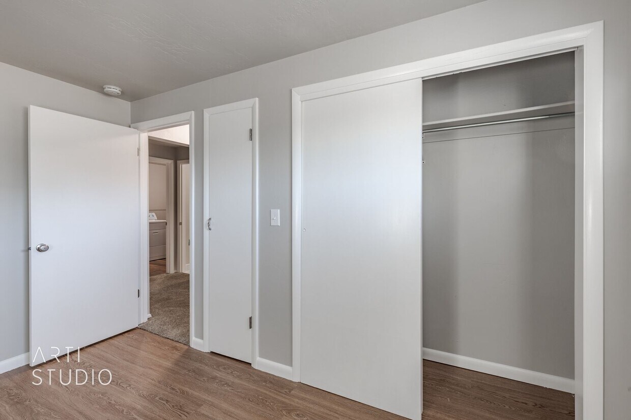 Primary Photo - Remodeled 4 bedroom, 2 bathroom Home