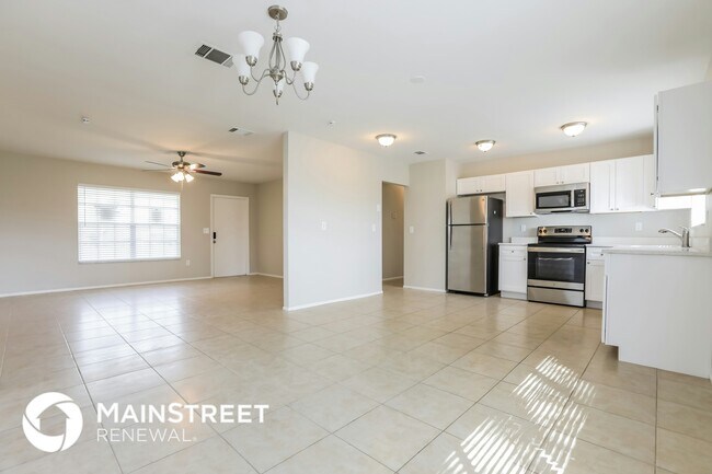 Building Photo - 3850 Pan American Blvd