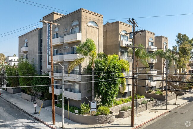 Foto del edificio - Sierra Ridge Apartments