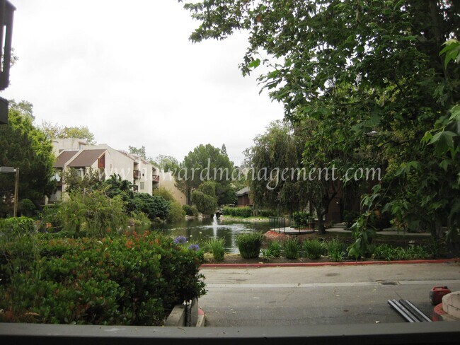 Building Photo - 4605 Maytime Ln