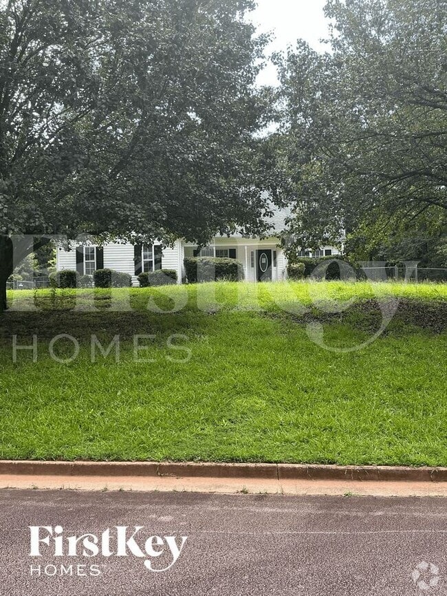 Building Photo - 145 Macadamia Ct