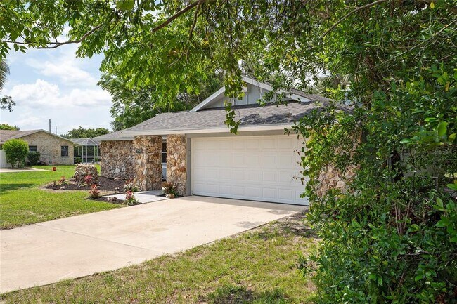 Building Photo - 1365 Indian Rock Ct