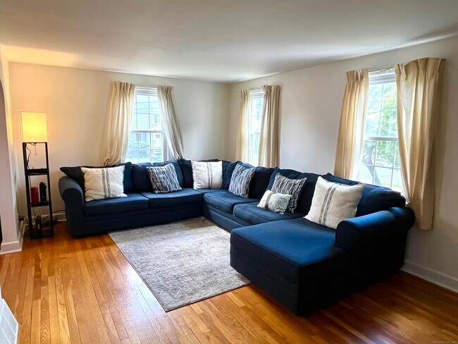 Foto del edificio - 274 Mt Pleasant Ave
