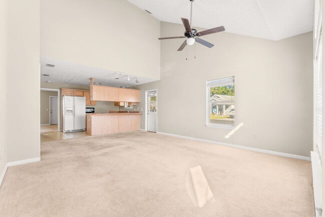 Foto del edificio - 133 White Cap Wy