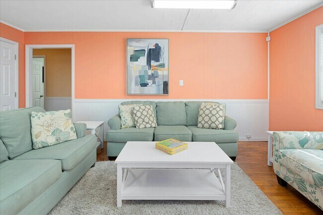 Foto del edificio - 7406 Coastal Hwy