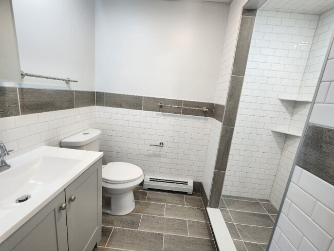 Foto del edificio - 151 S Main St