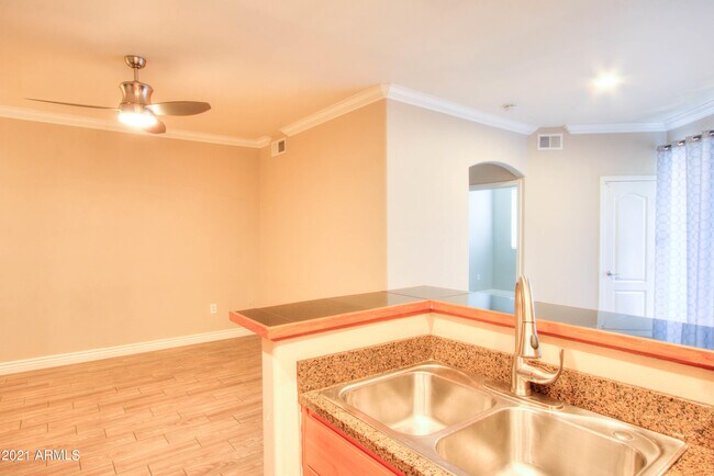 Foto del edificio - 6900 E Princess Dr