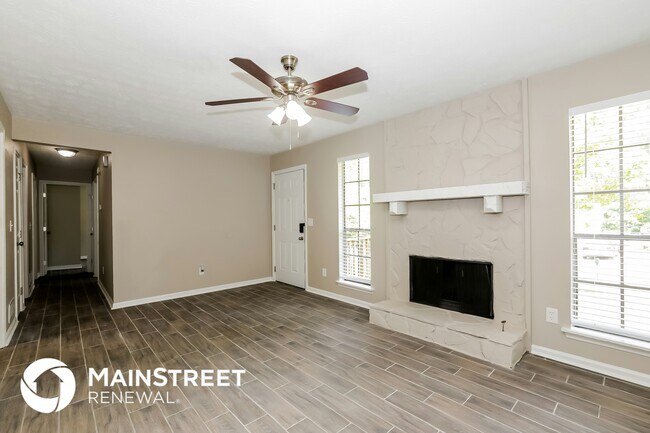 Foto del edificio - 3828 Burnt Leaf Ln SW