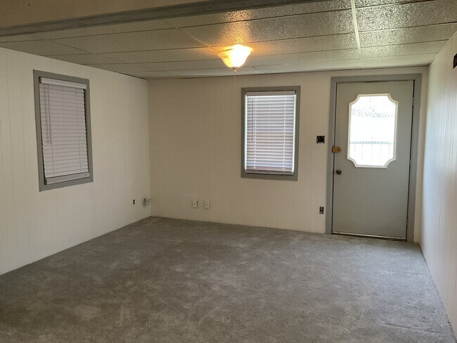 Foto del edificio - 107 N Rufus St