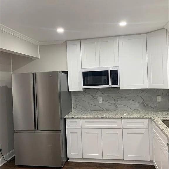 Foto del edificio - 6046 Danbury Ct