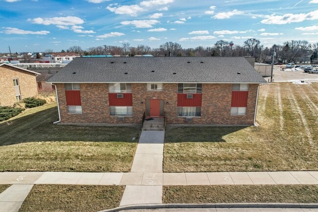 Building Photo - 1005 Buena Vista Dr, Sun Prairie WI, 53590
