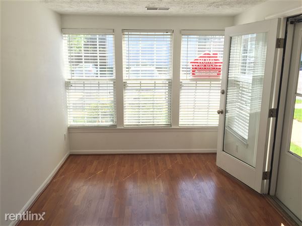 Building Photo - 3560 Sherbrooke Cir