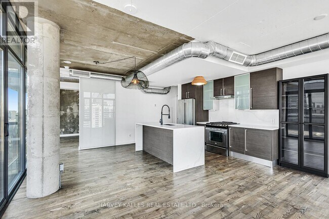 Building Photo - 138-1138 Princess St