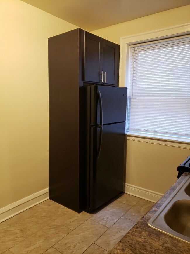Foto del edificio - Large Rehabbed Beverly 2 Bedroom w/Gas & H...