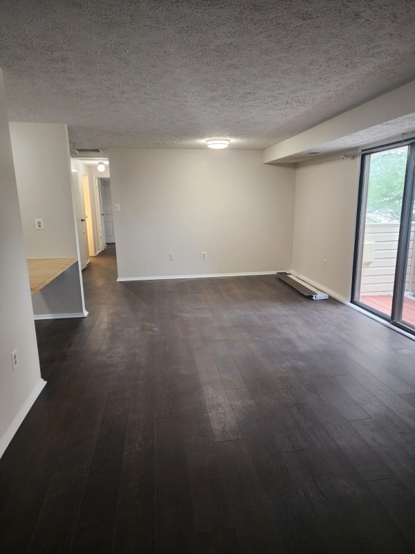 Building Photo - 12415 Hickory Tree Way